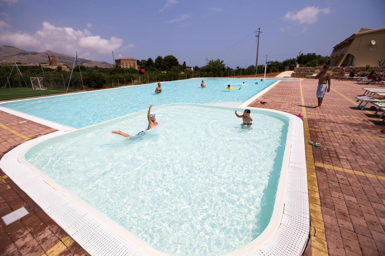 Borgo Aranci - Villa Tulipano カステッランマーレ・デル・ゴルフォ エクステリア 写真